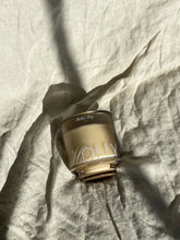 Load image into Gallery viewer, Holly 7.5oz | Holiday Candle